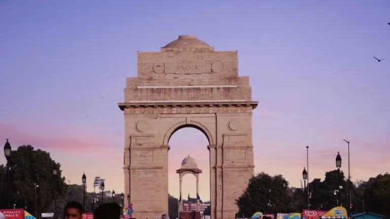 Discover Delhi Agra Tour with VTSPL