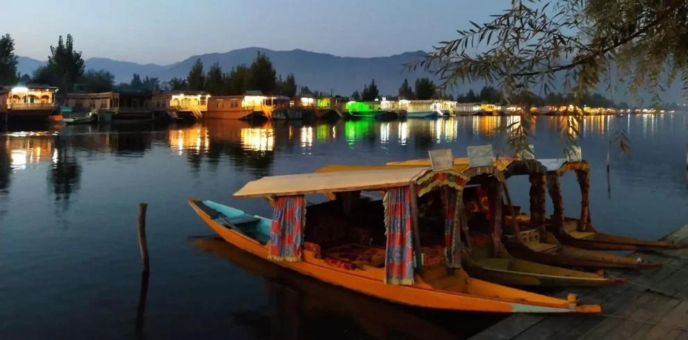 Discover Kashmir Golden Triangle Tour with VTSPL