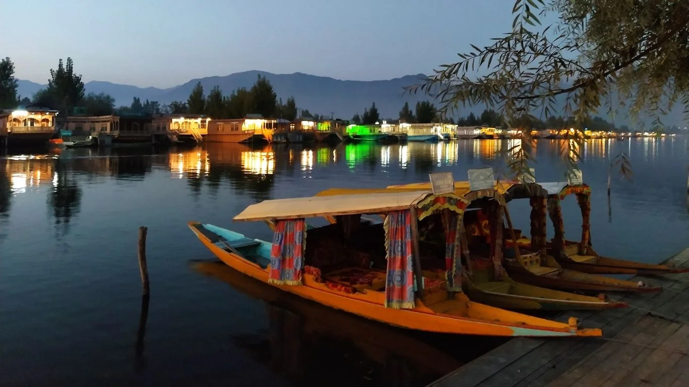 Discover Kashmir Golden Triangle Tour with VTSPL