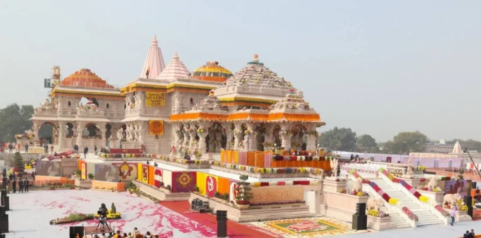 Discover Delhi Ayodhya Temple Tour with VTSPL