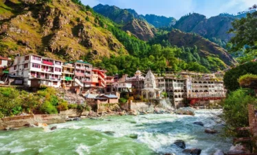 Discover Himachal Amritsar Hill Tour with VTSPL