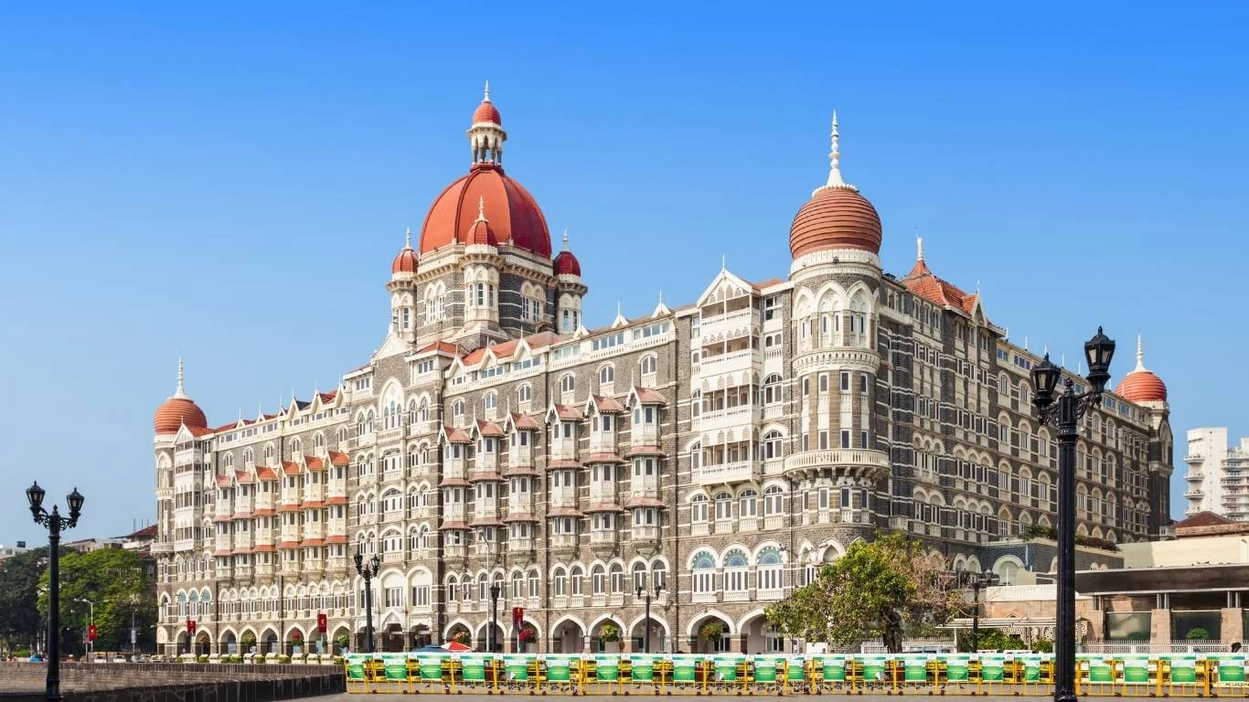 Discover Shirdi Nashik Pilgrimage Tour with VTSPL