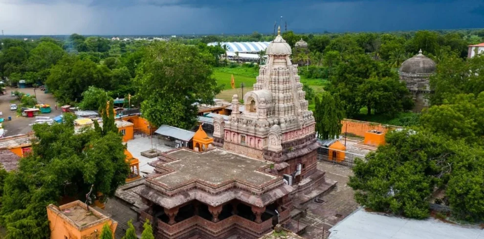 Discover Maharashtra Jyotirlinga Temple Tourwith VTSPL