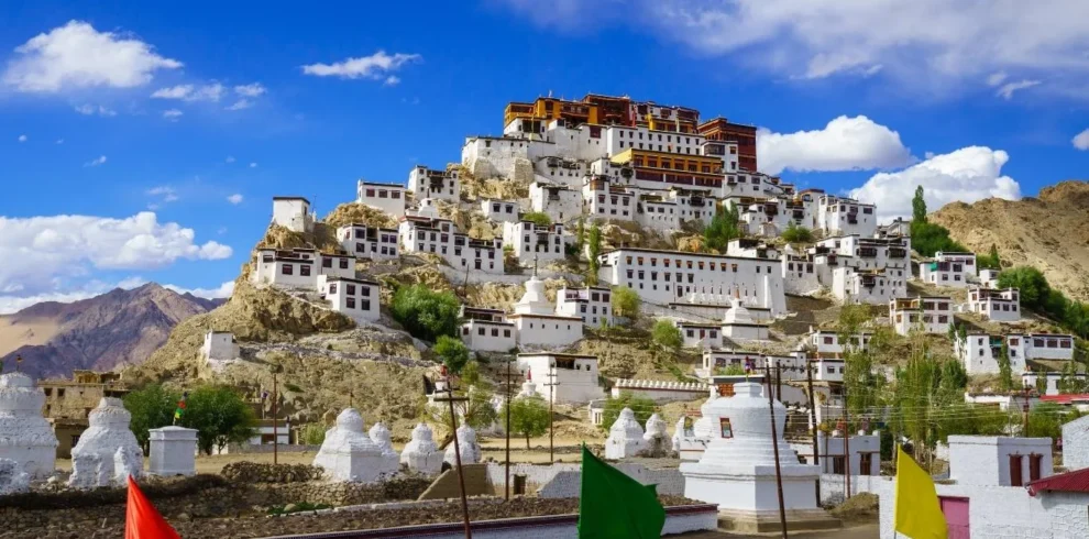 Discover Leh Ladakh Tour from Delhi with VTSPL
