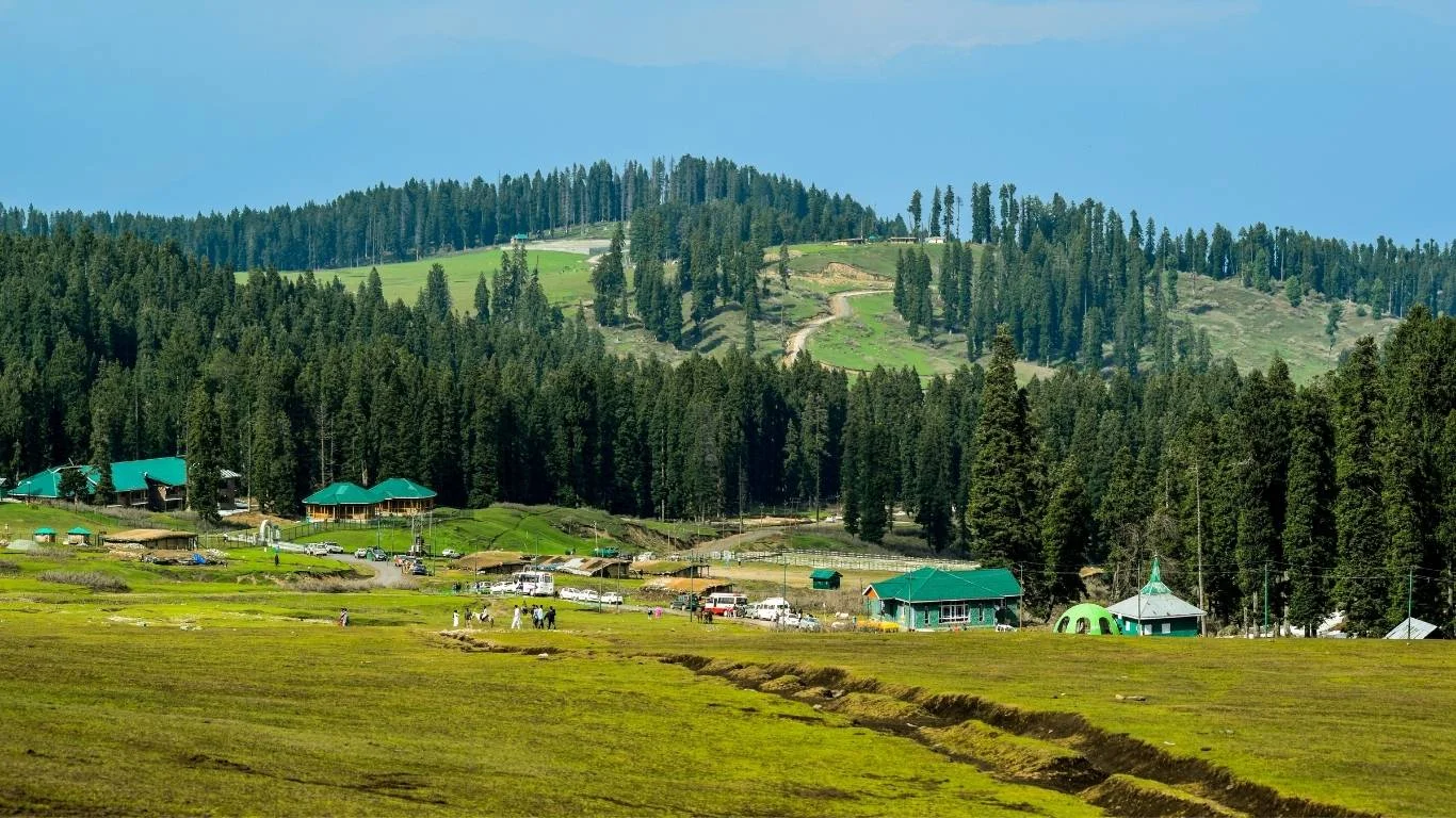 Discover Kashmir Tour from Delhi with VTSPL