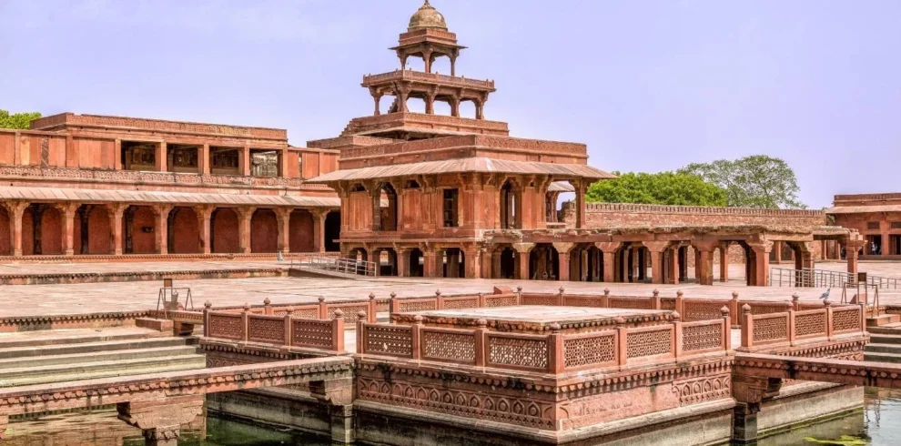 Discover Kashmir with Golden Triangle with VTSPL