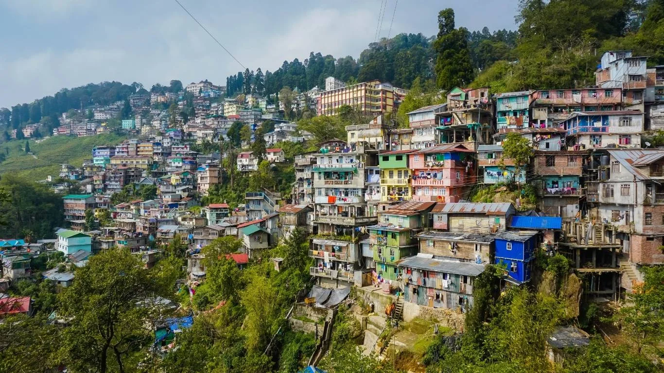 Discover Darjeeling Gangtok Tour Package with VTSPL