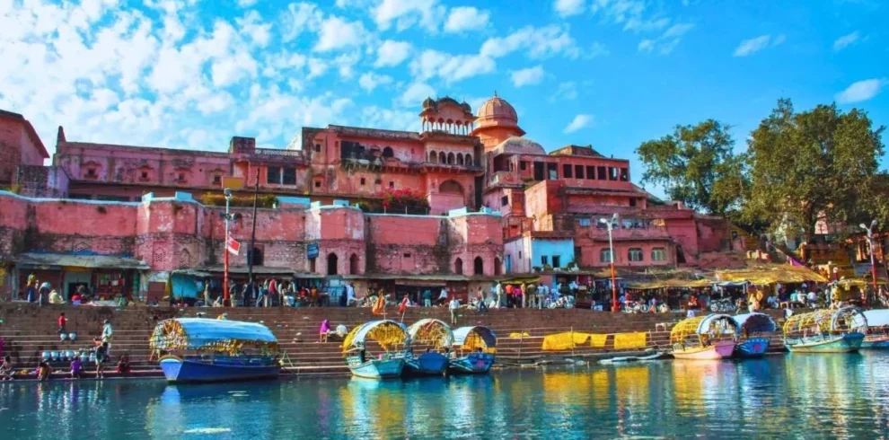 Discover Varanasi Chitrakoot Prayagraj Tour with VTSPL
