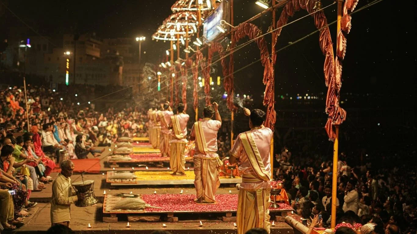 Discover Varanasi Prayagraj Tour Package with VTSPL
