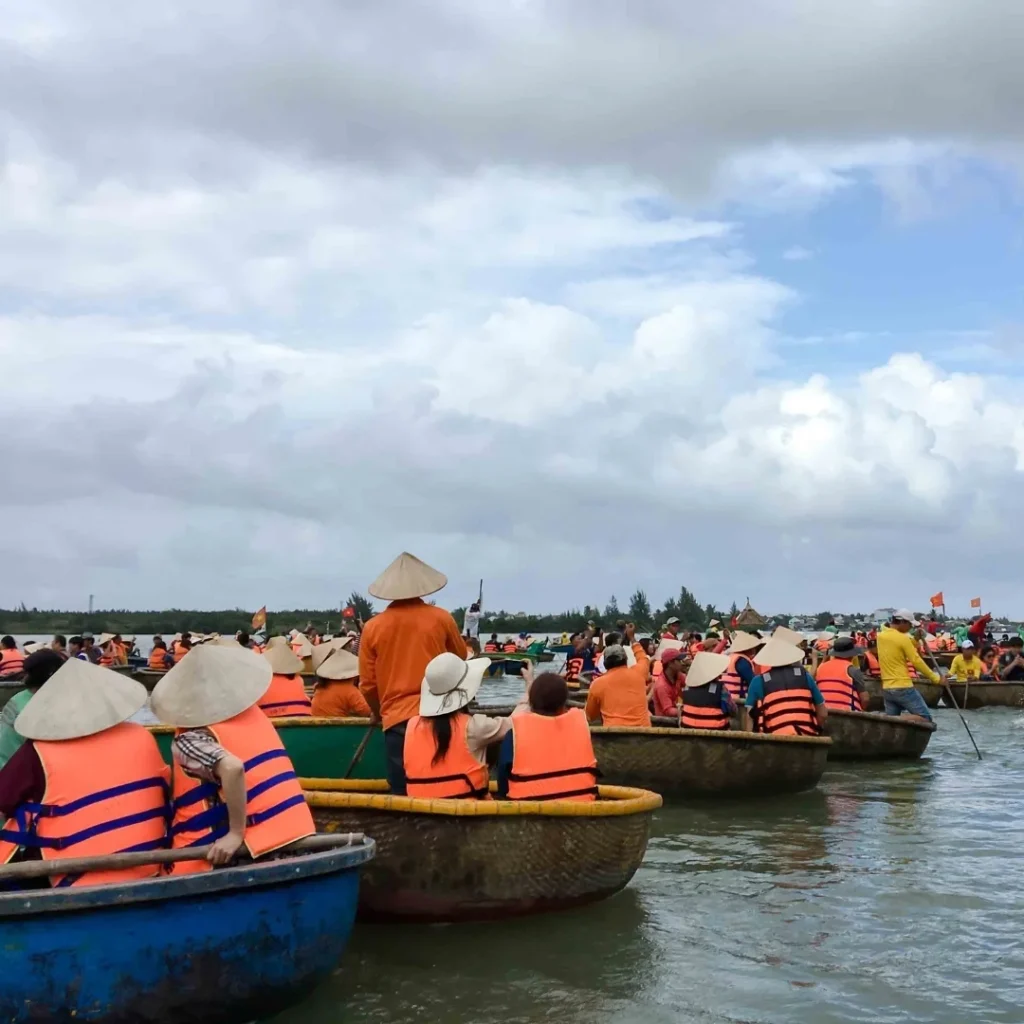 Boat Ride India Activities